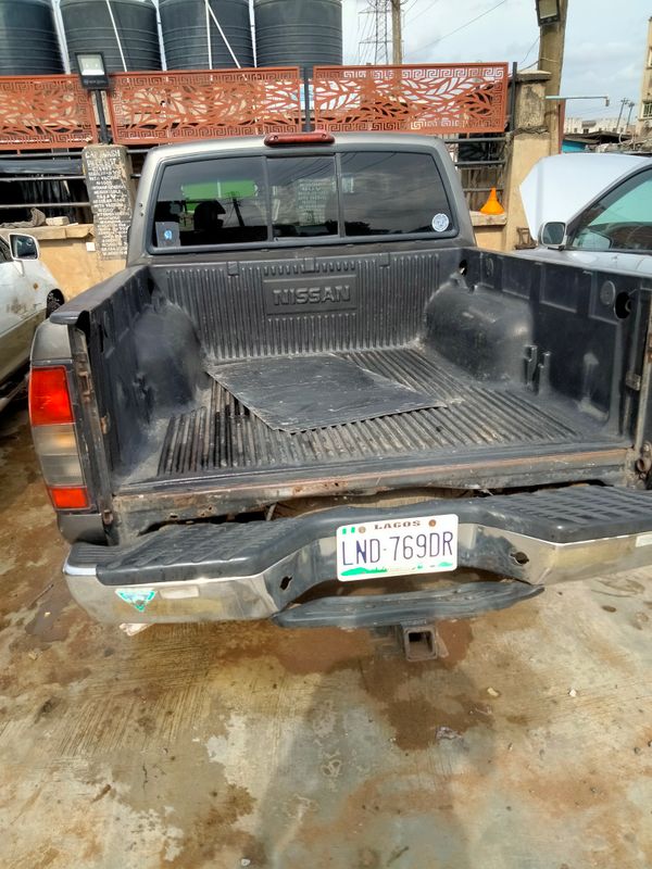 Thumbnail 7 of 2000 Nissan Frontier